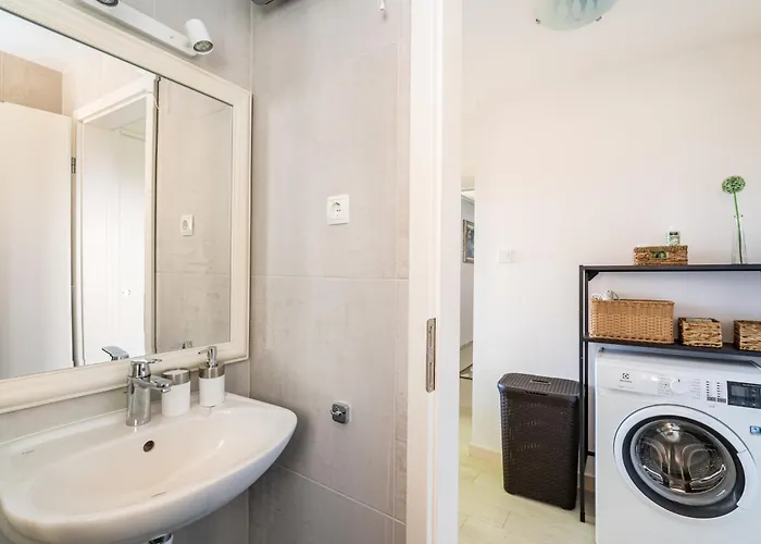 House Verde - Private Seaview House & Garden Appartement *