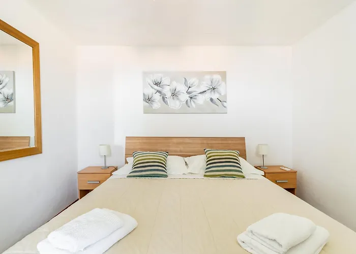 House Verde - Private Seaview House & Garden *