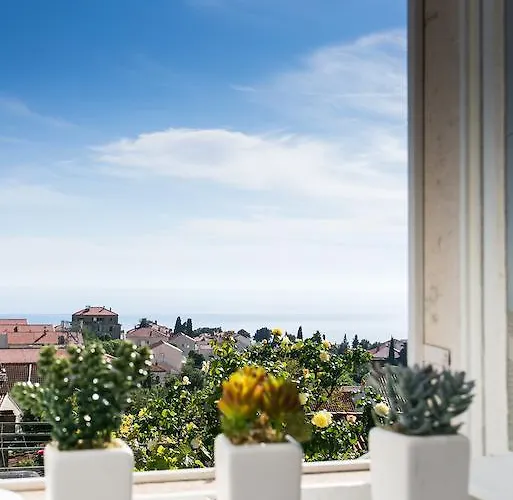 House - Private House With Seaview Διαμέρισμα